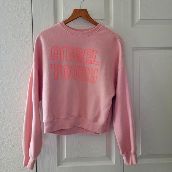 DIVIDED Soft, Comfy Pastel Pink Oversized Angel Youth Sweatshirt Size XS - Picture 1 of 8